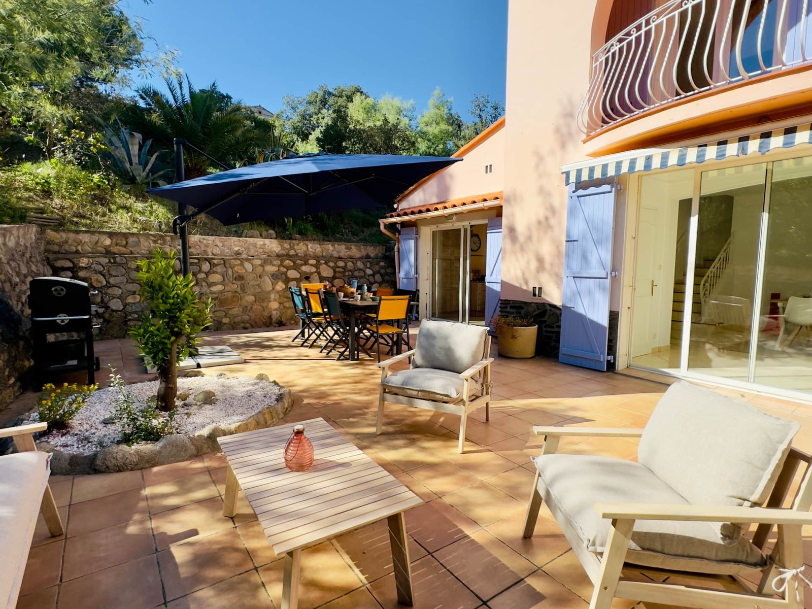 Salon de jardin sur la terrasse